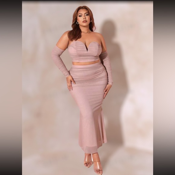 PINK OFF SHOULDER RUCHED CROP TOP & SKIRT MATCHING SET - Picture 3 of 9